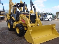 retroexcavadora caterpillar 446b