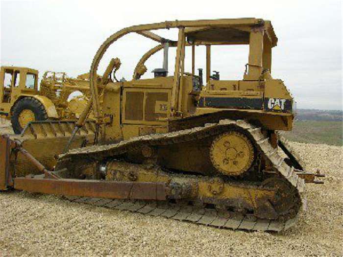 Tractores Sobre Orugas Caterpillar D6H  en venta Ref.: 1155588651278418 No. 3