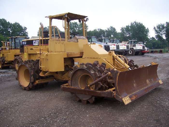 Compactadoras Suelos Y Rellenos Caterpillar 815F  usada Ref.: 1208805458092622 No. 3