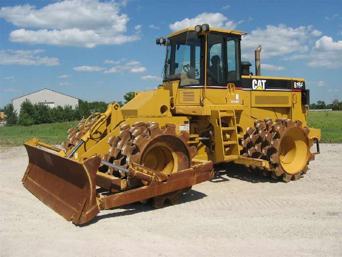 Compactadoras Suelos Y Rellenos Caterpillar 815F