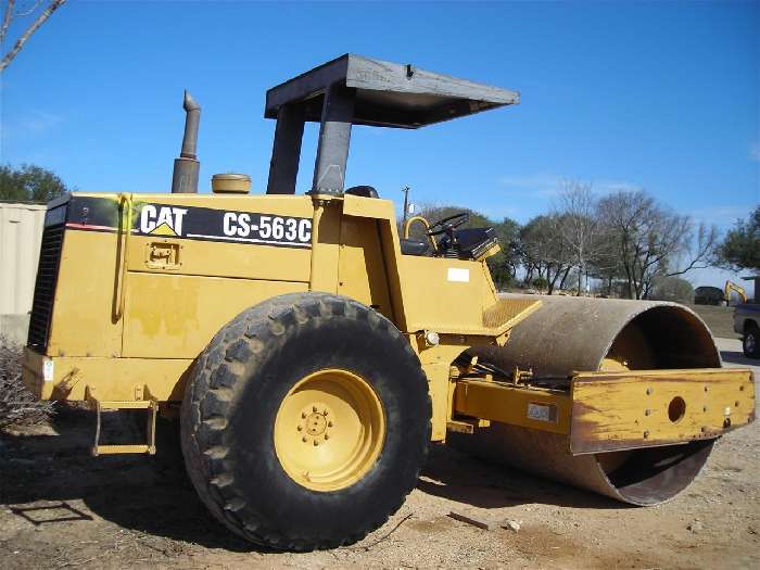 Compactadora Vibratoria Caterpillar CS-563C