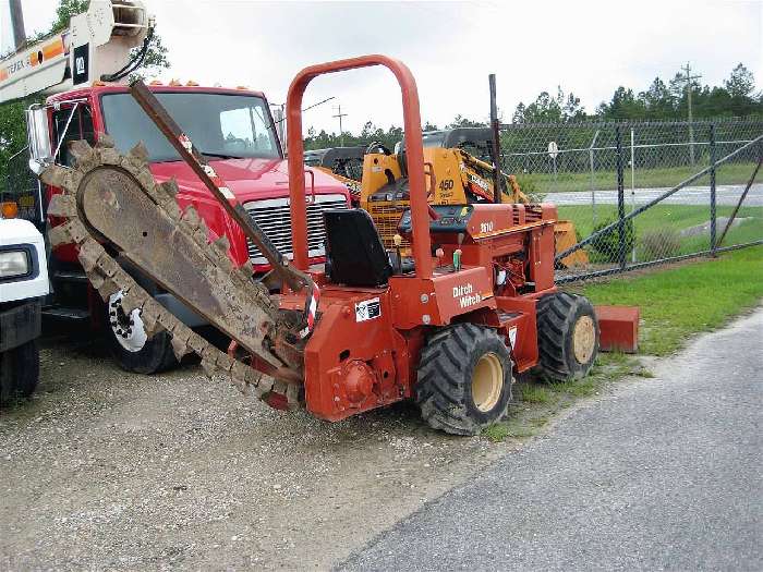 Trencher Ditch Witch 3610