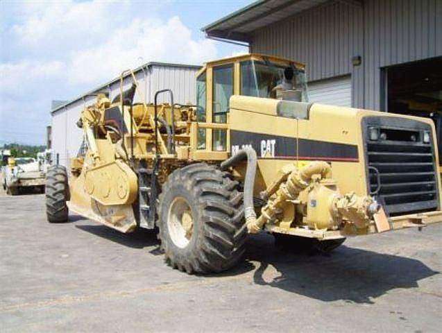 Recycles Caterpillar RM300