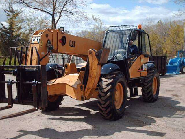 Telehandler Caterpillar TH460B