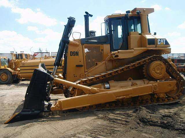 Tractores Sobre Orugas Caterpillar D9N  en optimas condiciones Ref.: 1273263452830998 No. 3