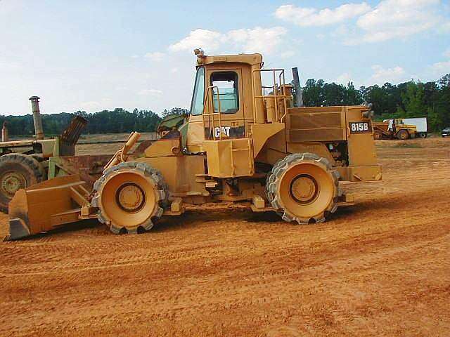 Compactadoras Suelos Y Rellenos Caterpillar 815B  usada en buen e Ref.: 1275588986016300 No. 2