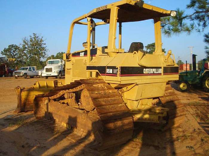 Tractores Sobre Orugas Caterpillar D5M  en optimas condiciones Ref.: 1279840141346954 No. 2