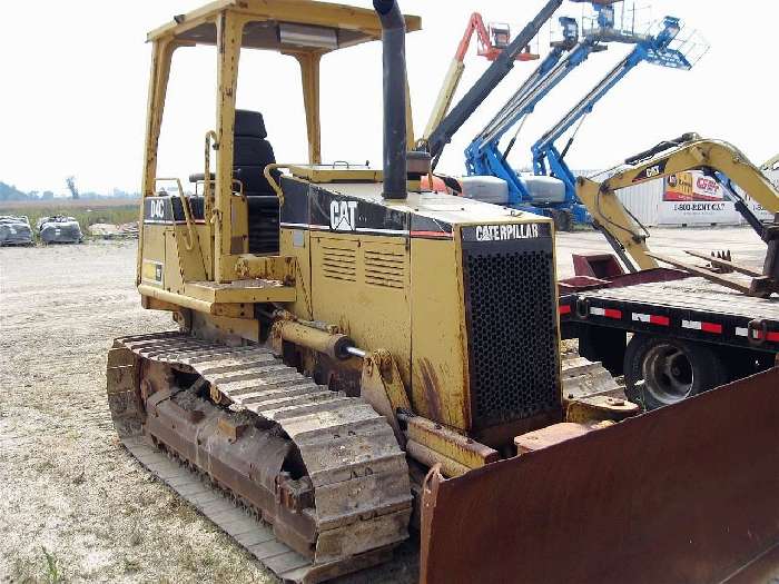 Tractores Sobre Orugas Caterpillar D4C  de bajo costo Ref.: 1285114917384738 No. 3