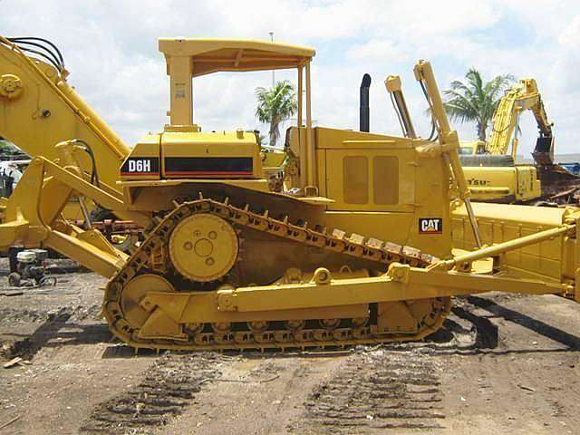 Tractores Sobre Orugas Caterpillar D6H  en venta Ref.: 1285876719828856 No. 3