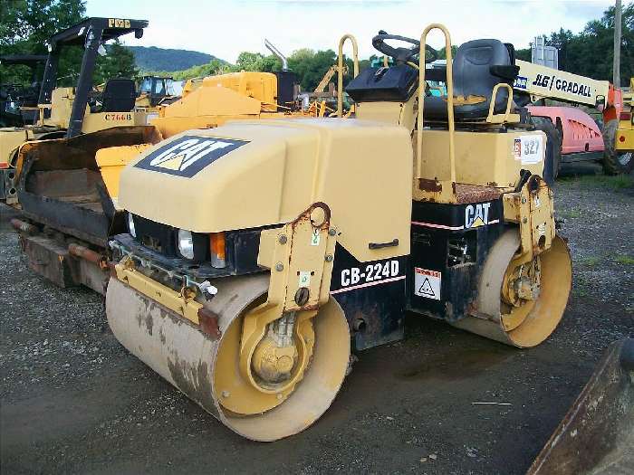 Compactadora De Doble Rodillo Caterpillar CB-224D  seminueva en p Ref.: 1286302365906632 No. 3