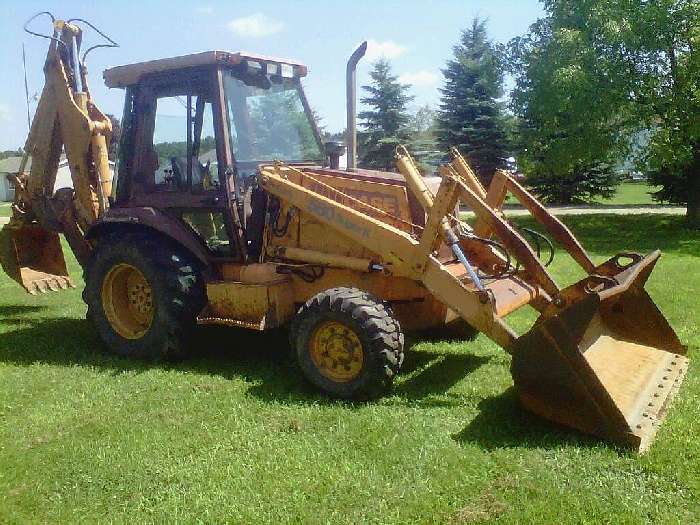 Backhoe Loaders Case 580SK