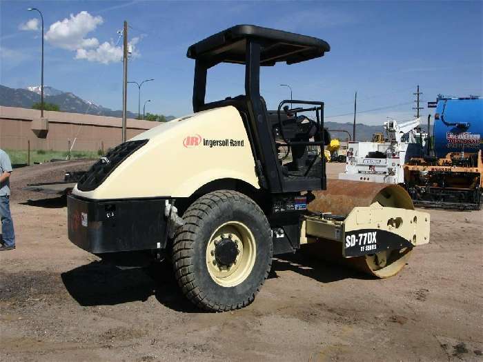 Compactadora Vibratoria Ingersoll-rand SD77DX  en optimas condici Ref.: 1291850215330000 No. 2