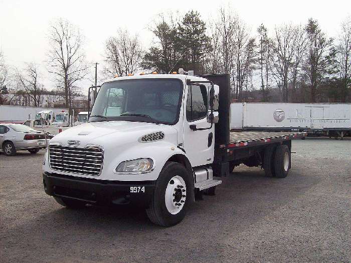 Tractocamion Freightliner BUSINESS CLASS M2106  en optimas condic Ref.: 1292023969091726 No. 2