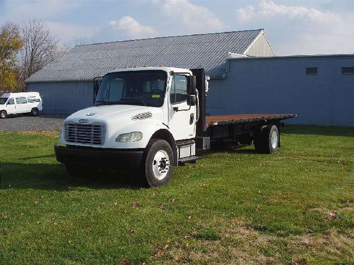 Tractocamion Freightliner BUSINESS CLASS M2106