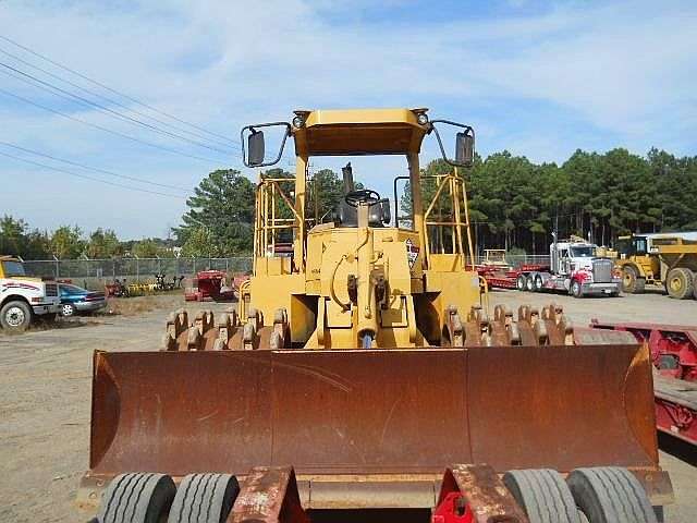 Compactadoras Suelos Y Rellenos Caterpillar 815B