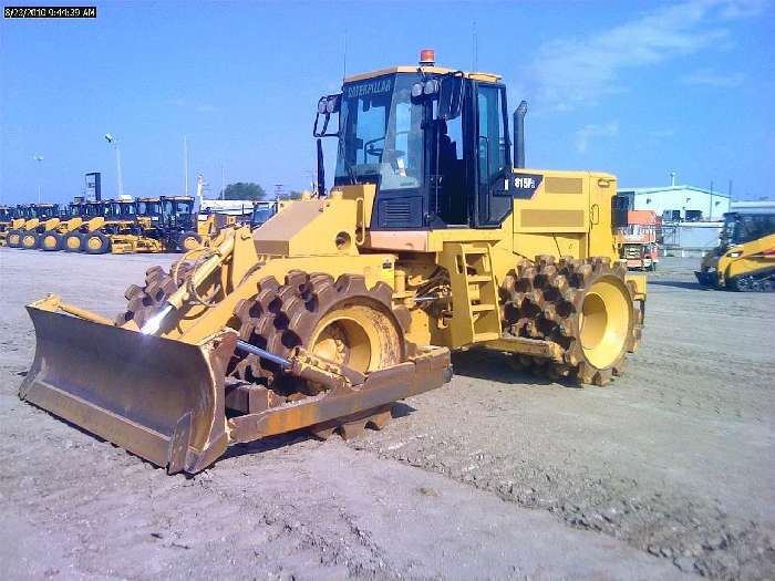 Compactadoras Suelos Y Rellenos Caterpillar 815F  en venta, usada Ref.: 1294293791480162 No. 4