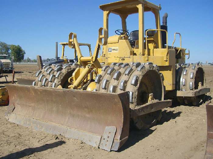 Compactadoras Suelos Y Rellenos Caterpillar 825B  de bajo costo Ref.: 1294347762695395 No. 2