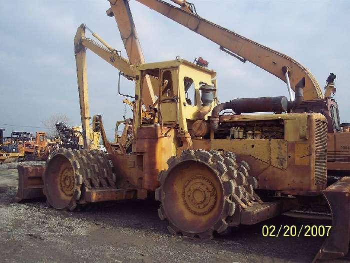 Compactadoras Suelos Y Rellenos Caterpillar 825B