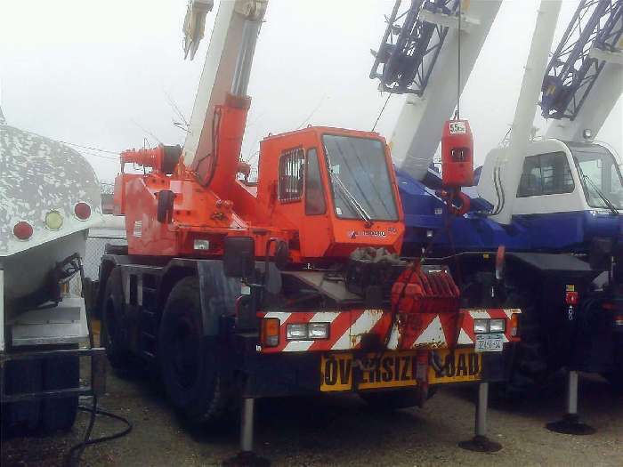 Cranes Tadano TR350 XL