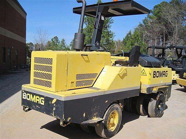 Compactadora Con Llantas Bomag BW11RH