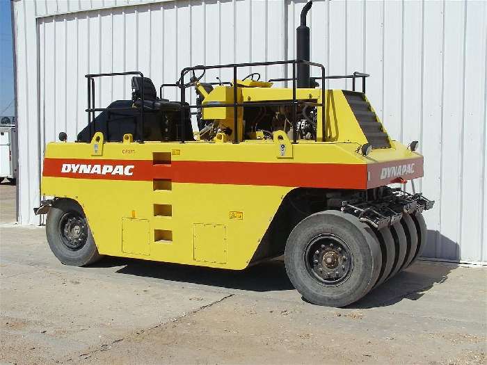 Compactadora Con Llantas Dynapac CP271  seminueva Ref.: 1307487272817996 No. 2