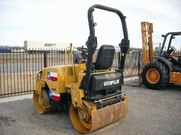 Vibratory Compactors Caterpillar CB-224E