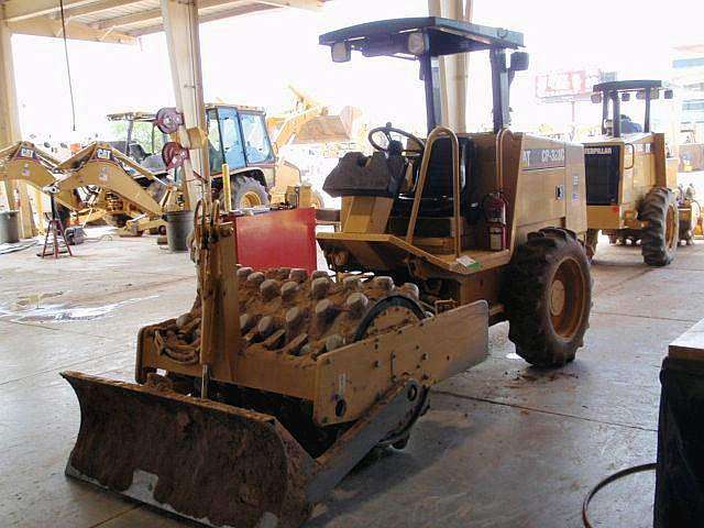 Vibratory Compactors Caterpillar CP-323C