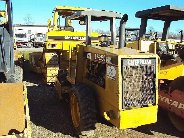 Compactadora Vibratoria Caterpillar CP-323C  importada en buenas  Ref.: 1307727536848563 No. 3