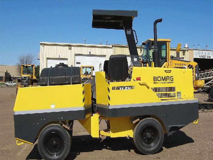 Compactadora Con Llantas Bomag BW11RH  importada en buenas condic Ref.: 1311625110795166 No. 3