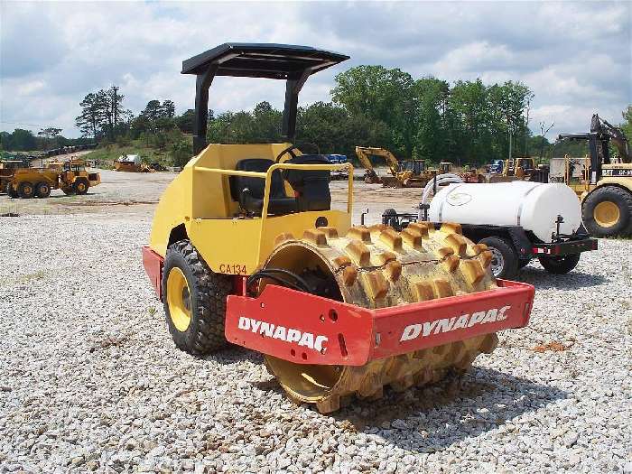 Compactadora Vibratoria Dynapac CA134D