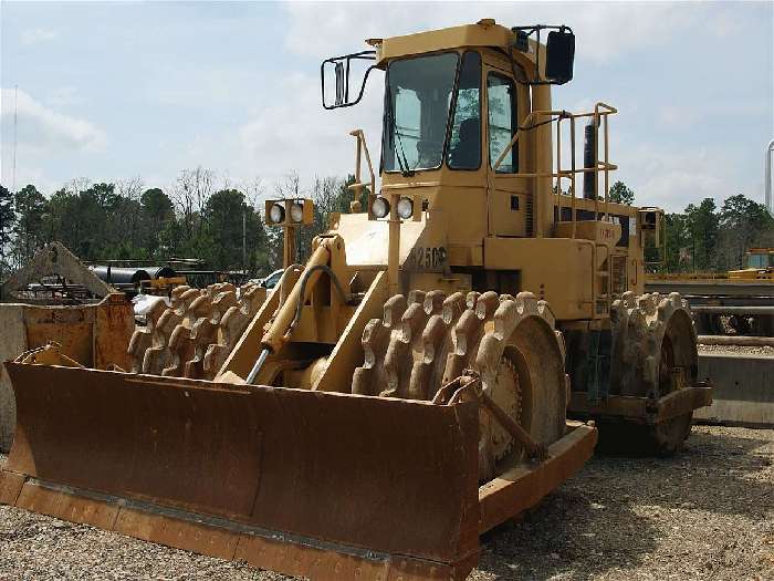 Compactadoras Suelos Y Rellenos Caterpillar 825C  usada de import Ref.: 1314392747196593 No. 3