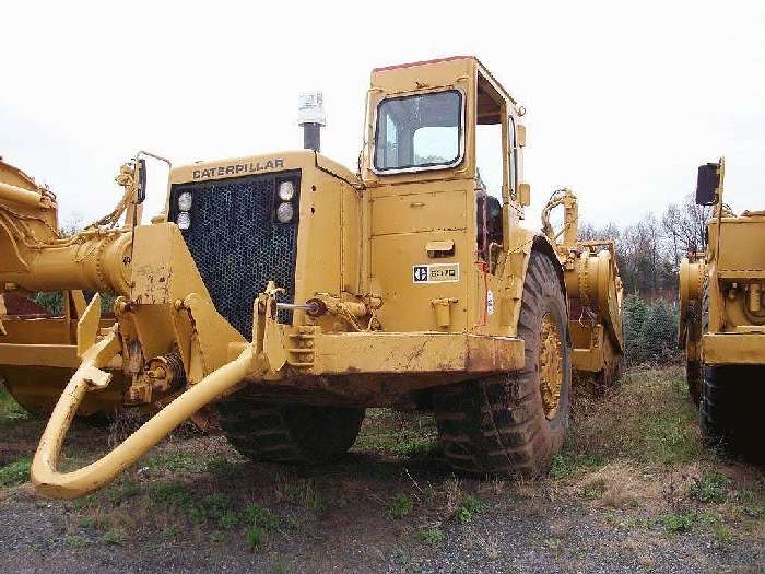 Screpers Caterpillar 637D