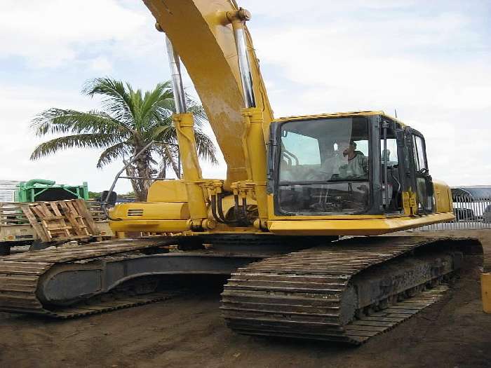 Excavadoras Hidraulicas Komatsu PC300  de medio uso en venta Ref.: 1316097794031093 No. 3