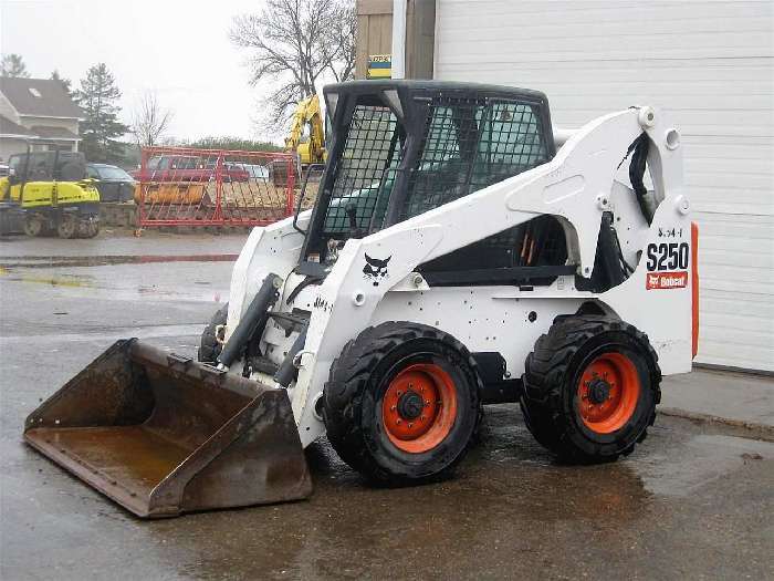 Minicargadores Bobcat S250