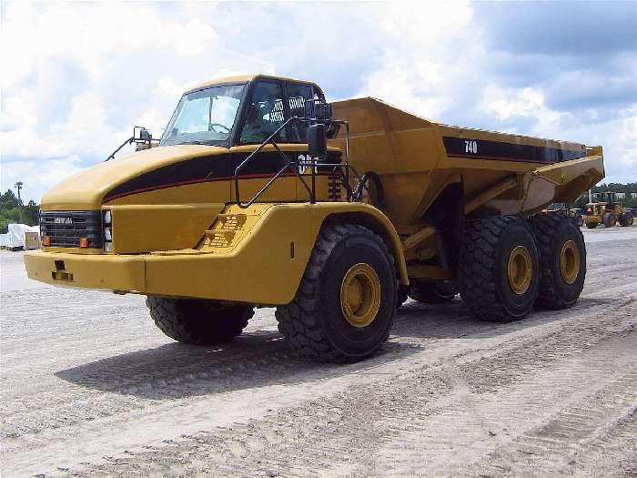 Camiones De Carga Caterpillar 740