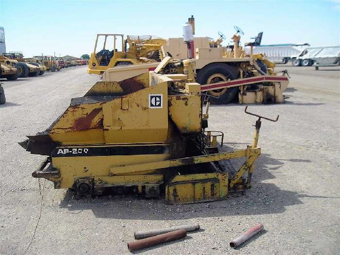 Pavimentadoras Caterpillar AP-200  importada de segunda mano Ref.: 1320517492270210 No. 2