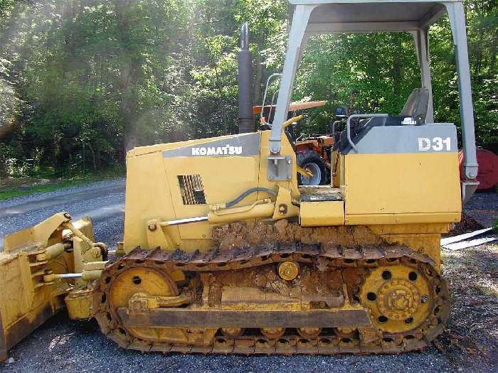 Dozers/tracks Komatsu D31A