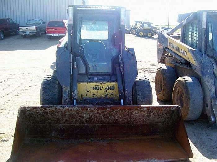 Minicargadores New Holland L190  seminueva en venta Ref.: 1320880351650940 No. 3