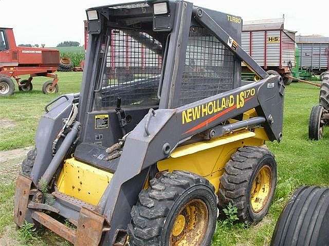 Minicargadores New Holland LS170  usada en buen estado Ref.: 1321296412490410 No. 4