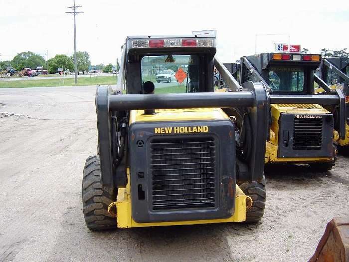 Minicargadores New Holland L185  usada Ref.: 1322852110507496 No. 3