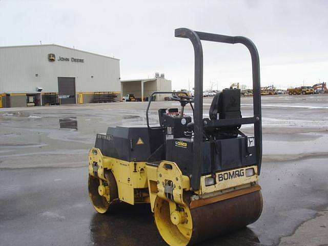 Compactadora Vibratoria Bomag BW120  en venta, usada Ref.: 1325030974291826 No. 3