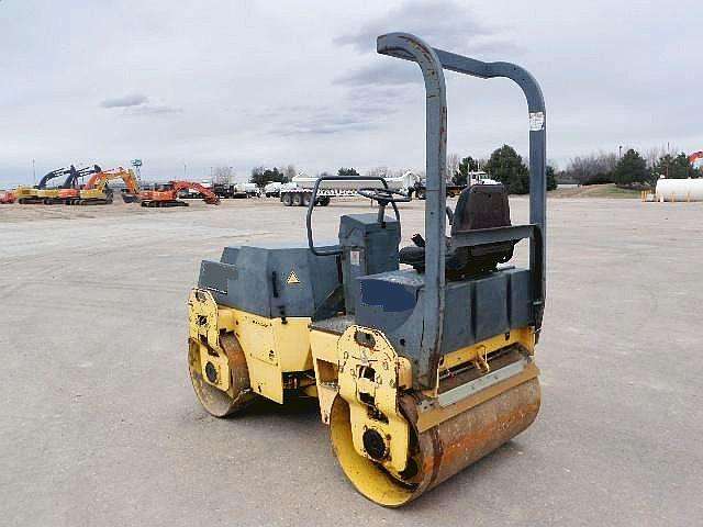 Compactadora Vibratoria Bomag BW120  en optimas condiciones Ref.: 1325031358354853 No. 3