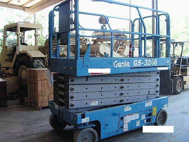 Plataforma Tipo Tijera Genie GS3246  de segunda mano en venta Ref.: 1325639505805550 No. 2