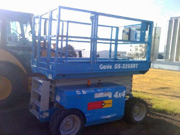 Plataforma Tipo Tijera Genie GS3268  de segunda mano en venta Ref.: 1325697482569278 No. 2