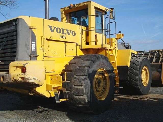 Wheel Loaders Volvo L330E