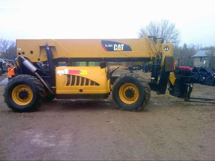 Montacargas Caterpillar TL1255  seminueva en venta Ref.: 1326130476250582 No. 3