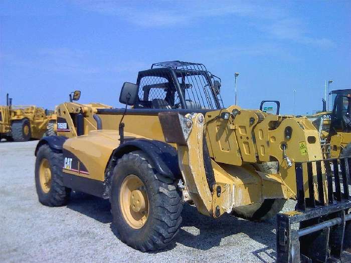 Montacargas Caterpillar TH580B  en optimas condiciones Ref.: 1326325881631891 No. 2