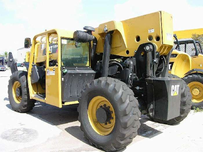 Montacargas Caterpillar TL1055  de bajo costo Ref.: 1326326718428823 No. 2