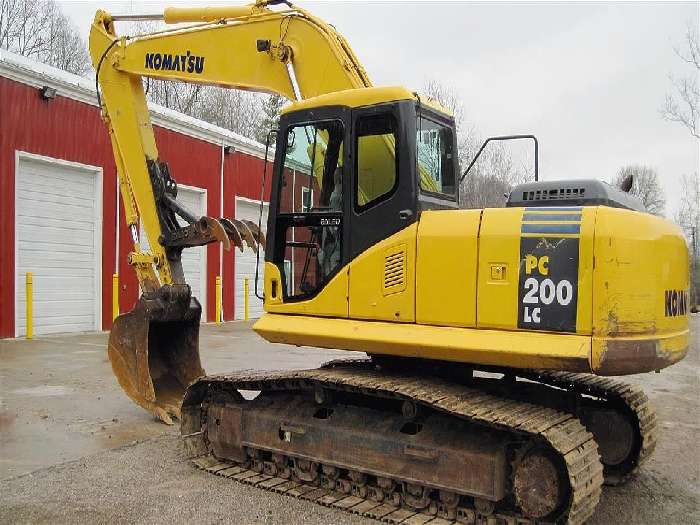 Excavadoras Hidraulicas Komatsu PC200  de medio uso en venta Ref.: 1329940112891820 No. 4