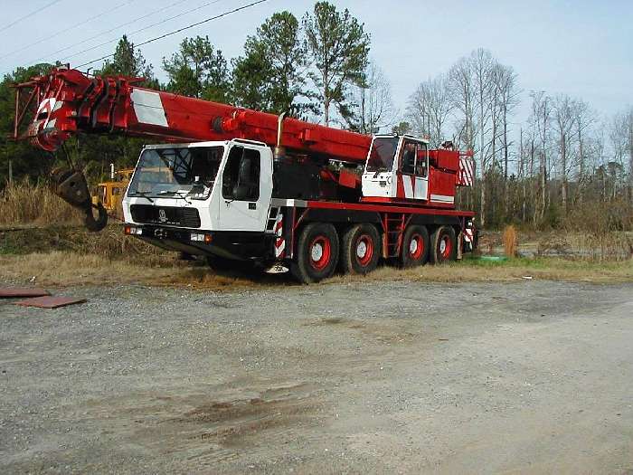 Gruas Grove GMK4070  de bajo costo Ref.: 1331319767769729 No. 2